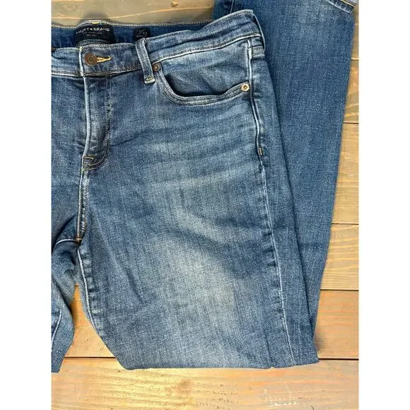 Lucky Brand Mid Rise Straight Sweet blue jeans women's size 14 - Picture 4 of 12